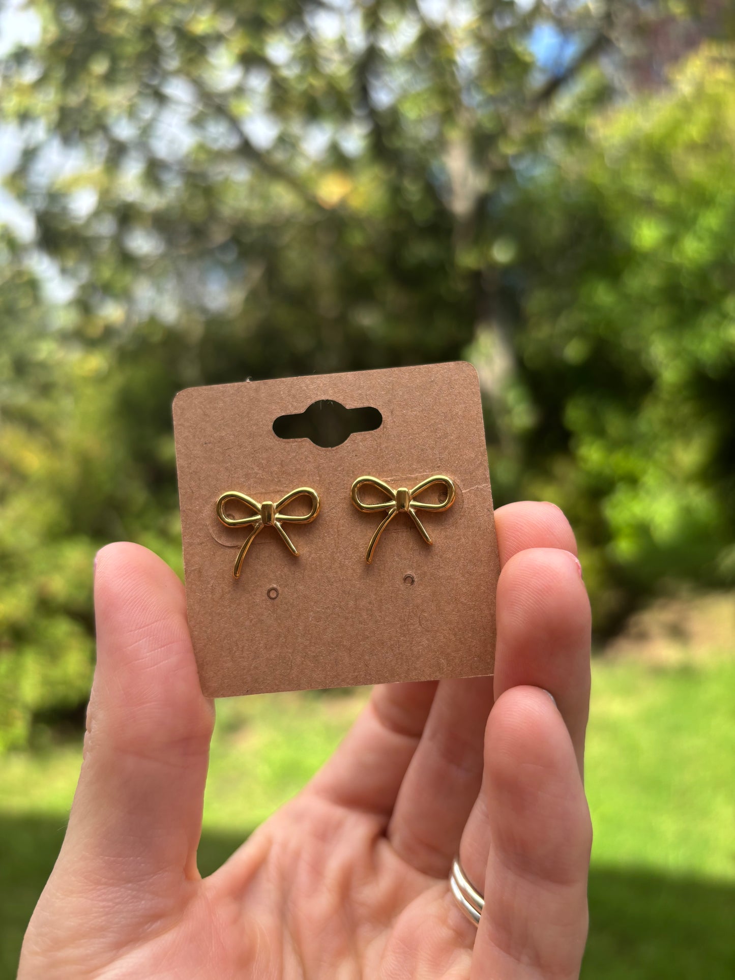 Gold plated bowknot stud earrings